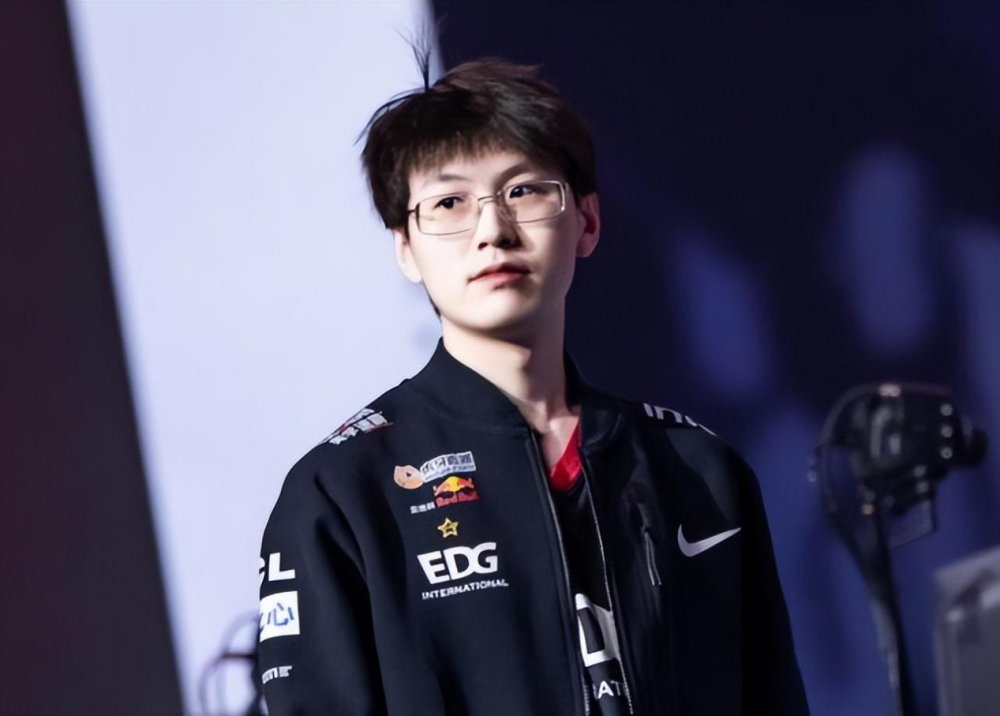 保罗被裁登全美热搜